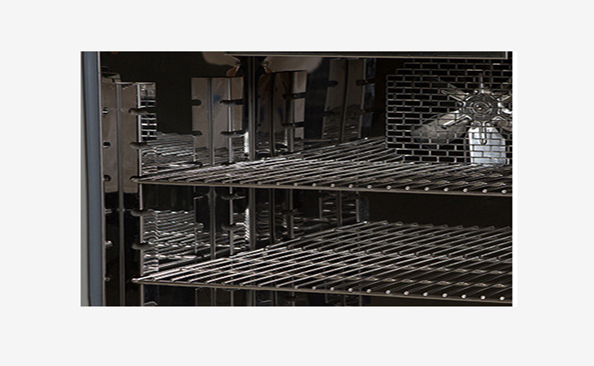 霉菌試驗箱對操作員的安全防護規定及安裝要求