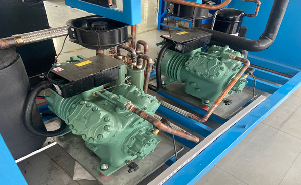 高低溫試驗箱為什么要用兩匹壓縮機(jī)呢